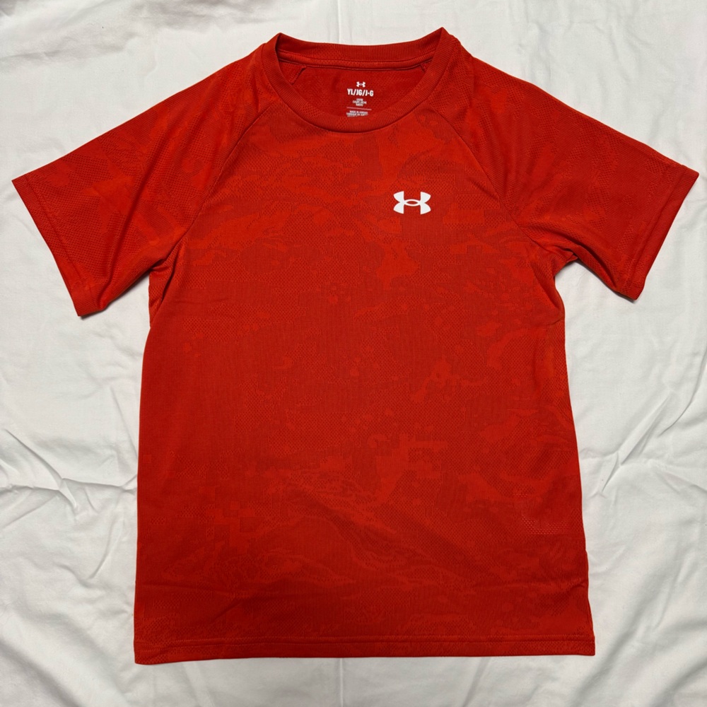 NWT** Under Armour Kids Vibrant Red Tee